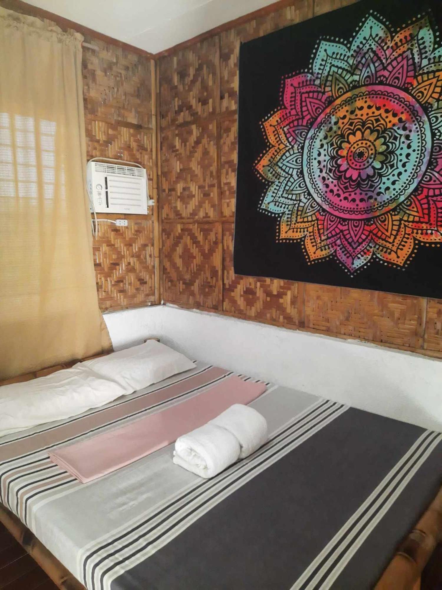 Private Aircon Rooms In Lagkaw Homestay Looc  Exterior photo